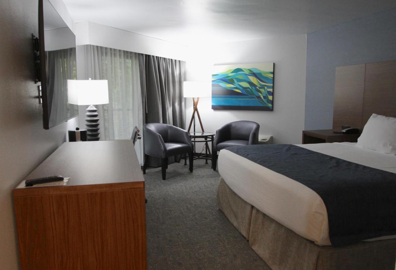 Hayward Hotel