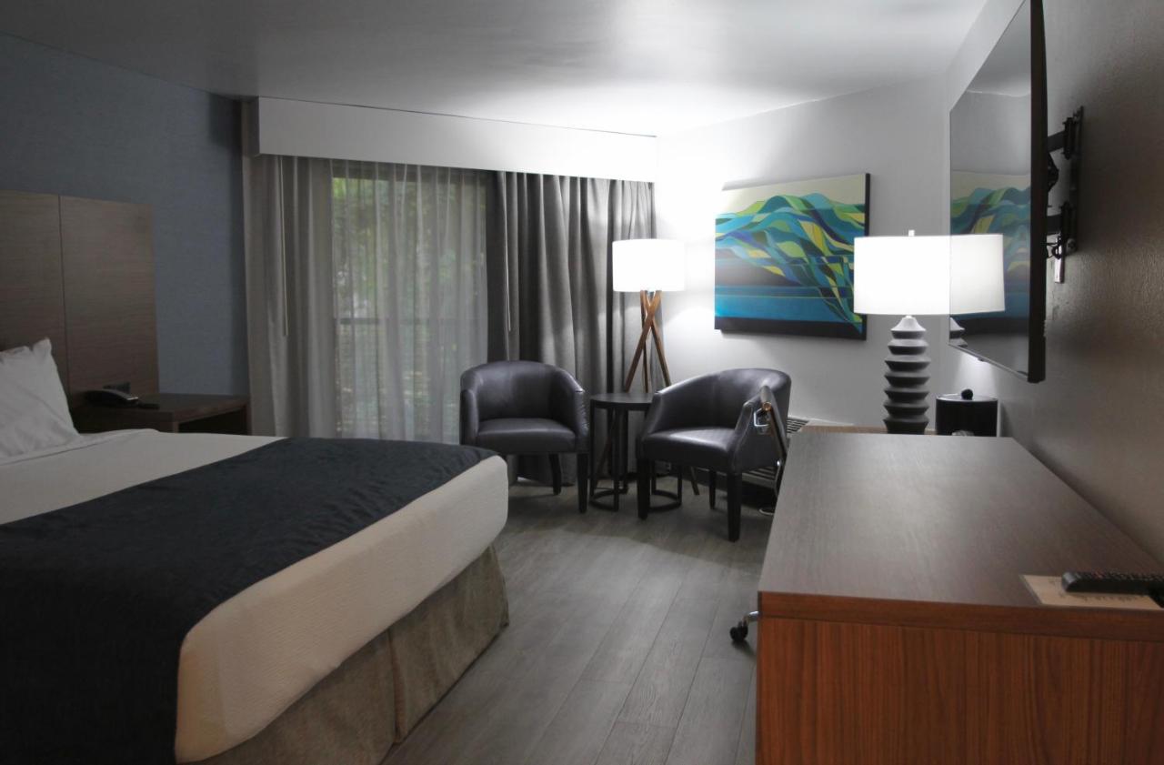 Hayward Hotel